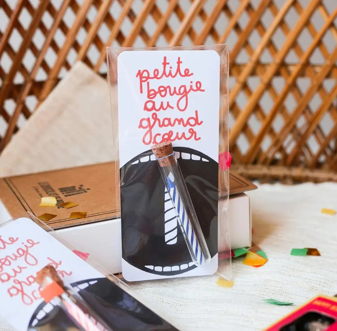 Fiole avec bougie d'anniversaire "Petite bougie au grand cœur"
