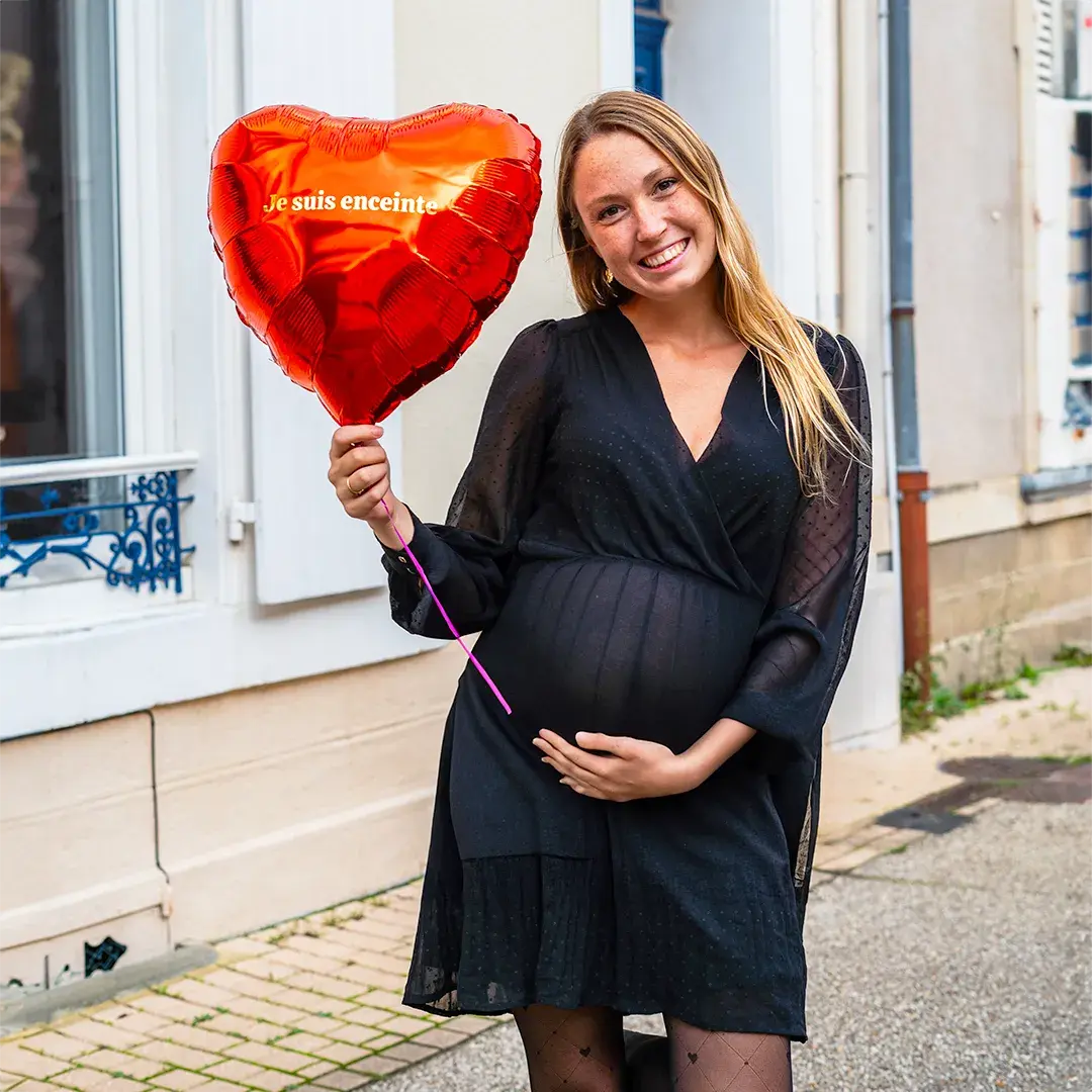 Cadeau annonce grossesse : idées originales pour surprendre vos proches