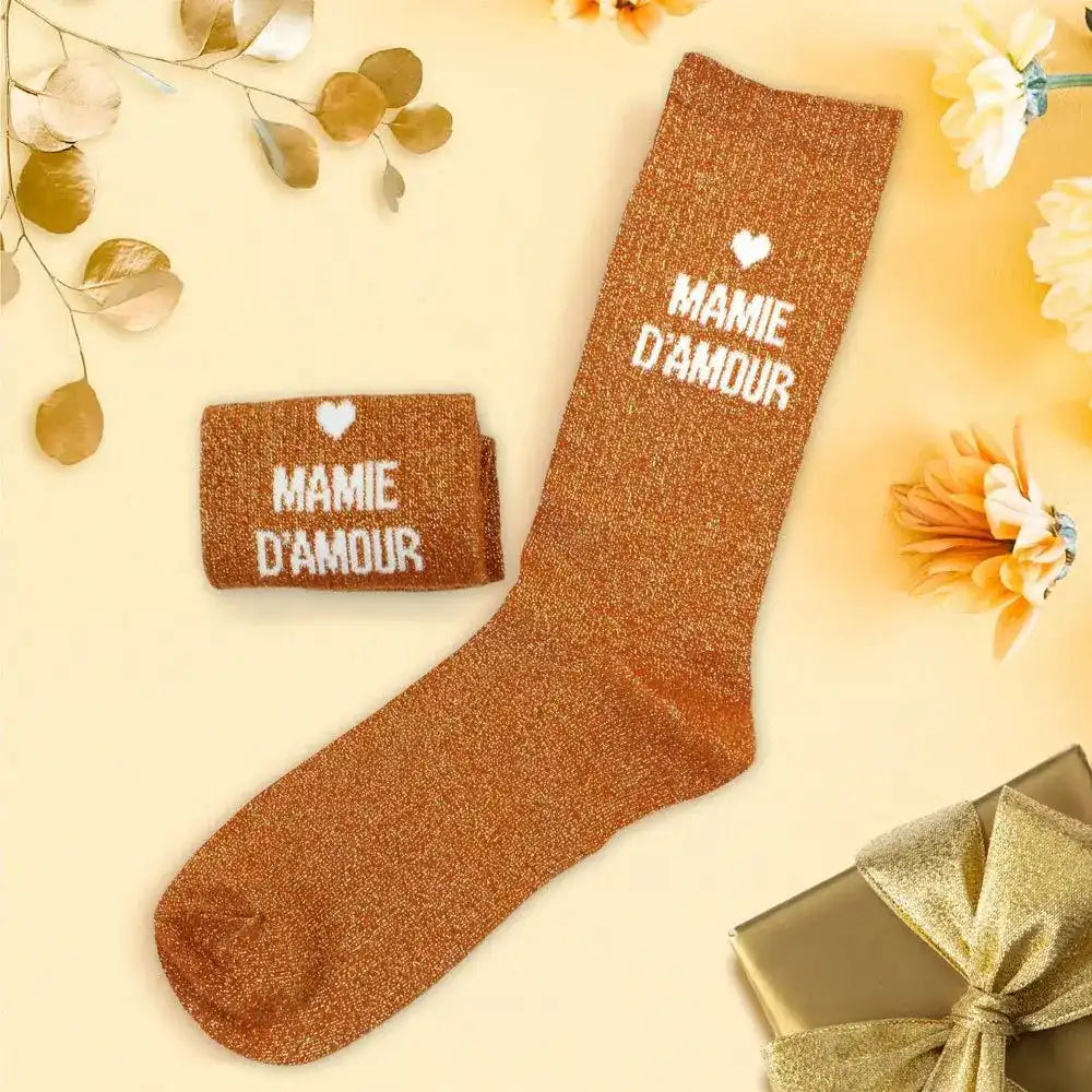 Chaussettes coeur brodé "Mamie d'amour" / Taille unique : 36-42