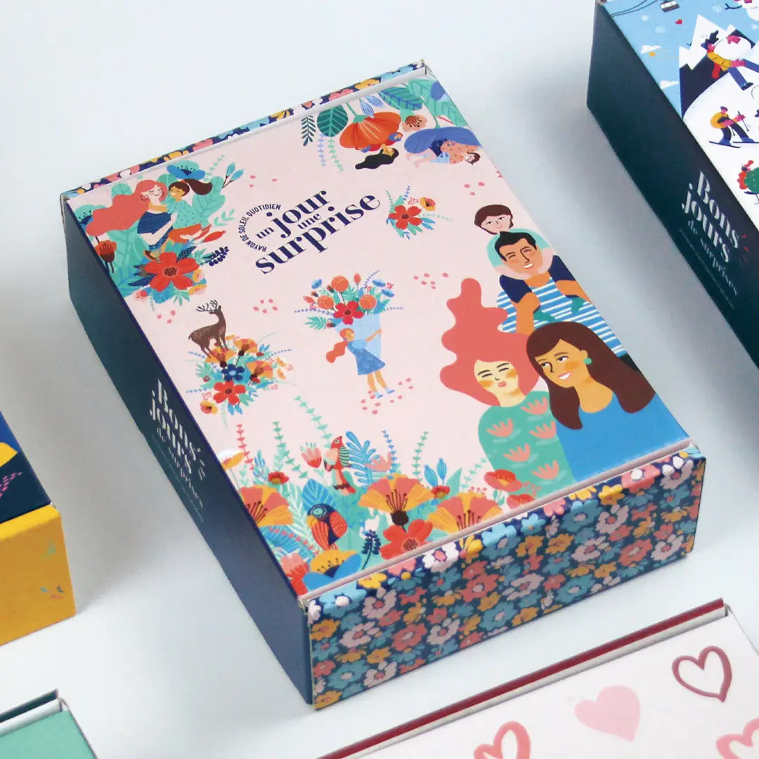 Box design "Famille heureuse" avec 1 cadeau par jour
