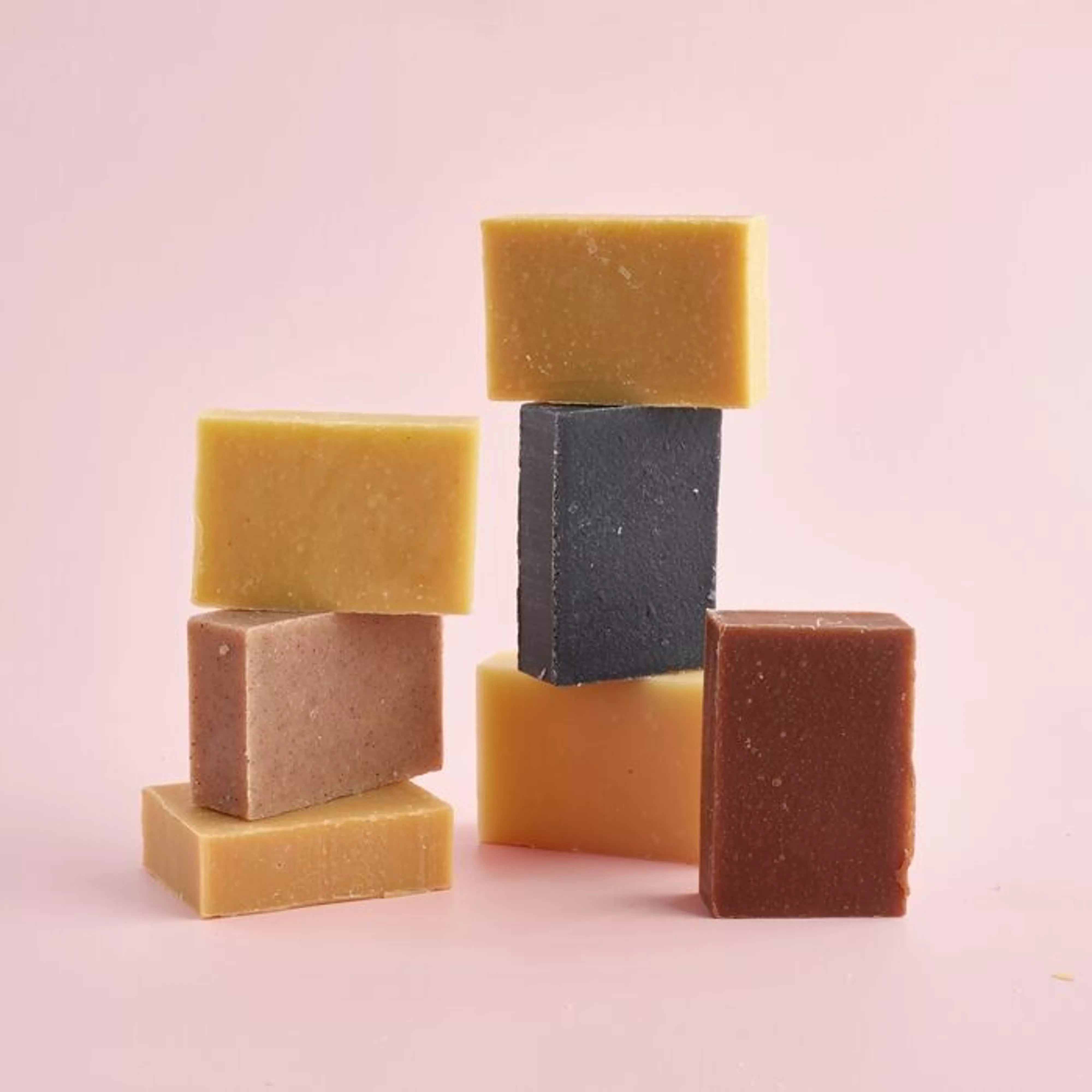 Savon à froid visage et corps au Charbon & Sauge certifié bio - Avril