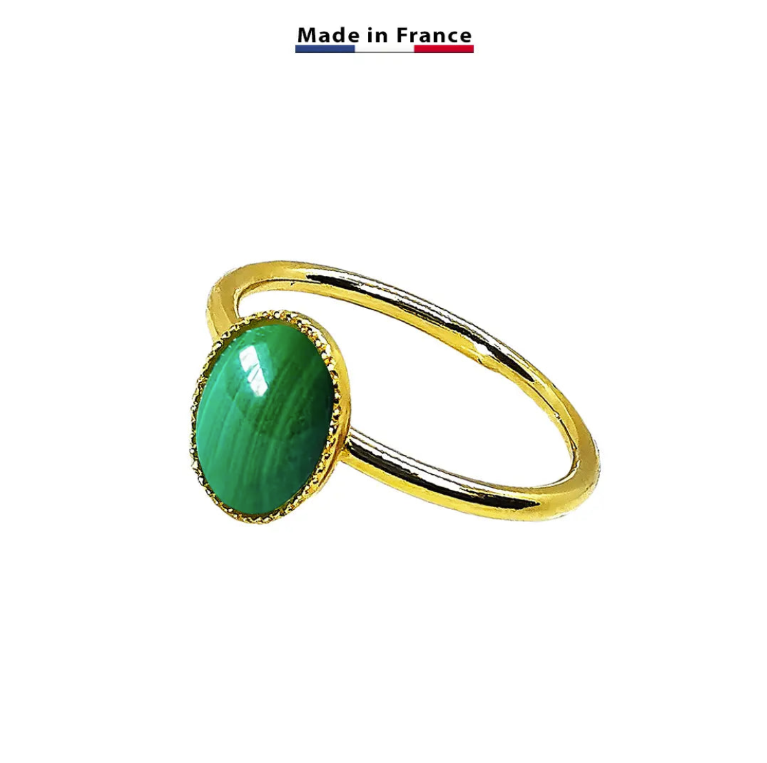Bague plaqué or sertie d'une pierre ovale naturelle