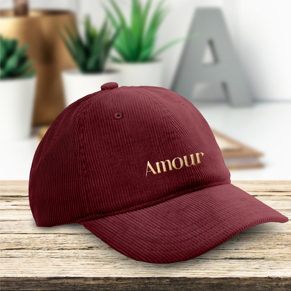 Casquette en velour brodée "Amour"