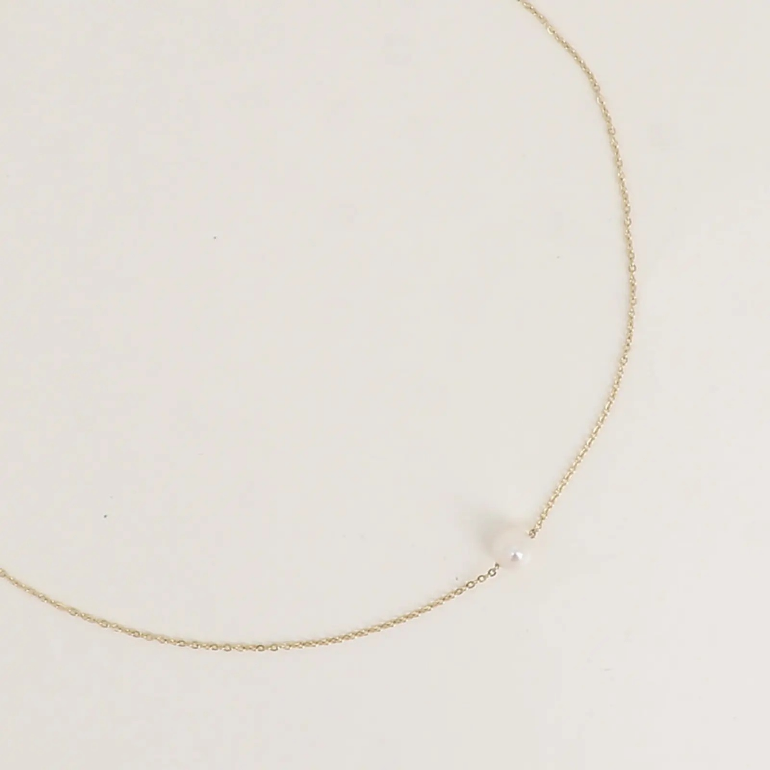 Collier pendentif en perle d'eau douce