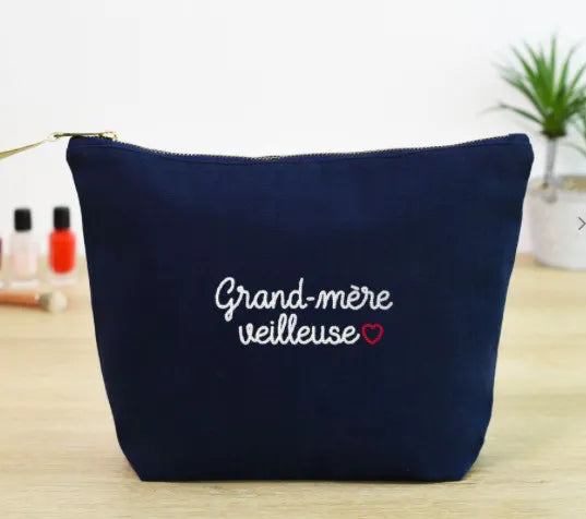 Trousse bleu marine brodée grand-mère veilleuse